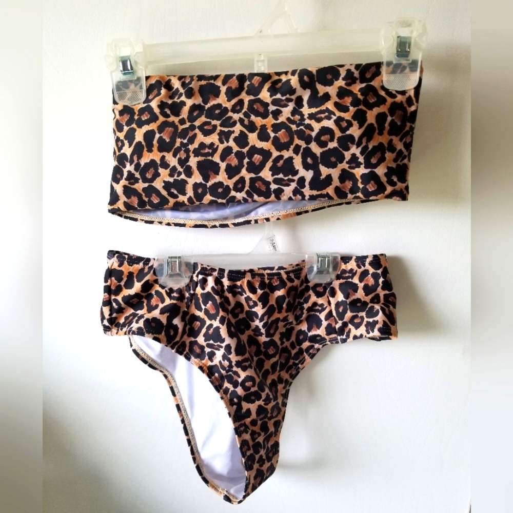 Bandeau Swimsuit 2pc. High waist Cheetah  Size M